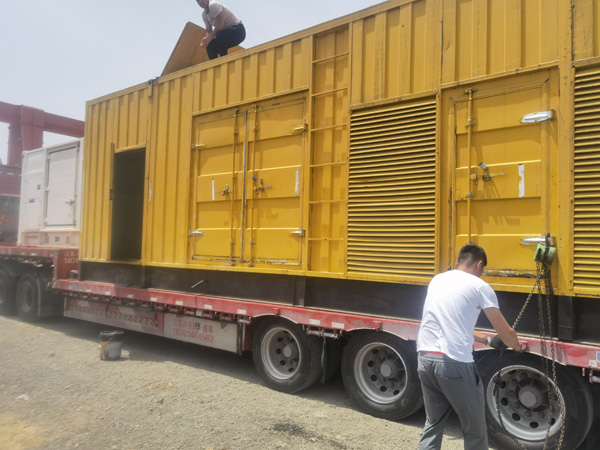 江南除了负载情况和发动机维护，还有哪些因素会影响 200kw 柴油发电机的油耗？