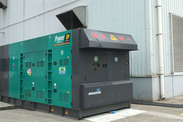 江南燃油滤清器的更换流程是怎样的？