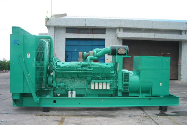 江南工厂发电机应急发电时如何更准确地检查发电机状态？