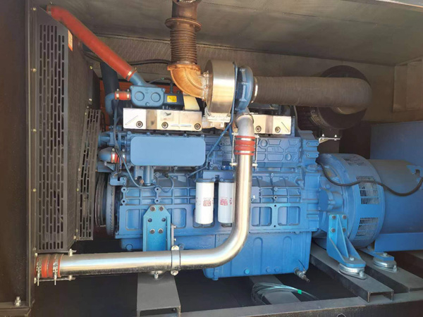 江南燃油消耗率与进气温度的具体关系是什么？