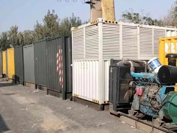 江南200KW柴油发电机机组每小时油耗是多少？